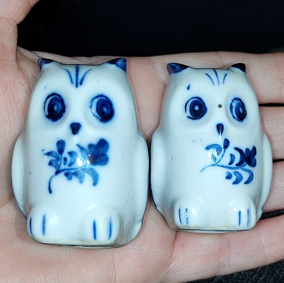 Vintage Owl Salt Pepper Shakers - Picture 3 of 5